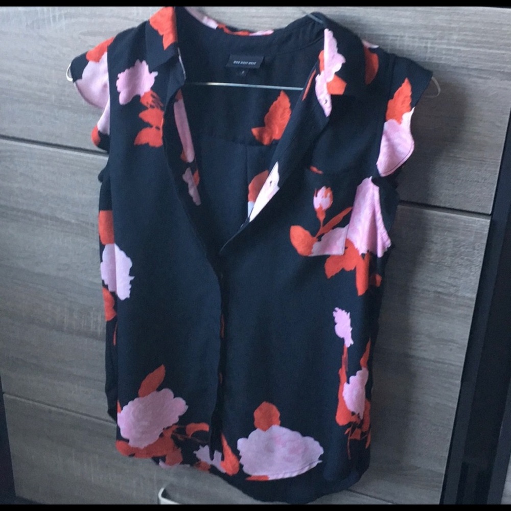 Who What Wear Floral Button Top Small perfect